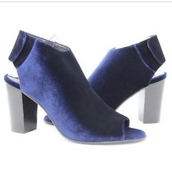 Steve Madden Shoes - STEVE MADDEN NATALYA HEELS Size 6.5 NWOT